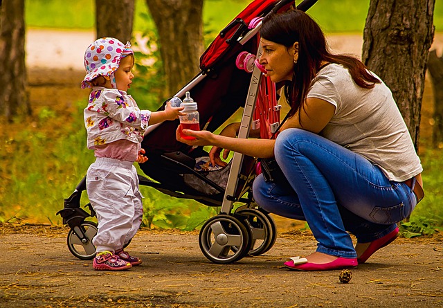 Mobiliteit met uw baby en de keuze tussen een buggy en een kinderwagen
